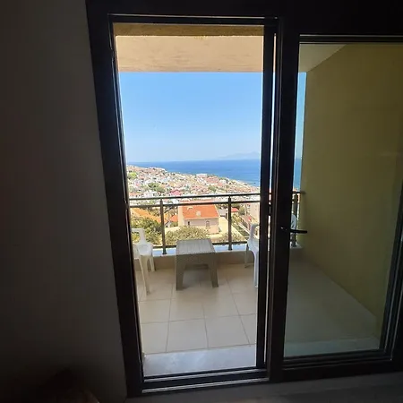 Yenifoca Case de vacanță