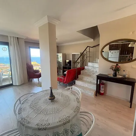 Yenifoca Holiday home