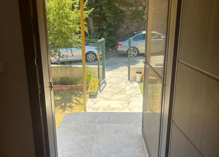 Yenifoca Case de vacanță